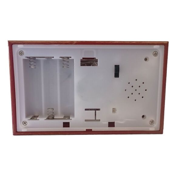 Fireplace Lighted Snow Globe LED Santa Sled Mantel Reindeer Y2K Christmas Winter - Picture 4 of 16